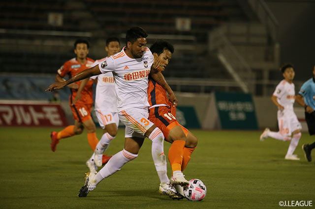 【明治安田Ｊ２ 第21節 愛媛vs新潟】