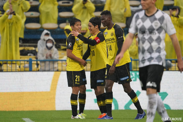 【明治安田Ｊ１ 第21節 柏vs神戸】