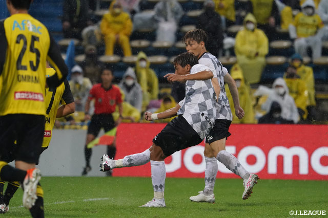 【明治安田Ｊ１ 第21節 柏vs神戸】
