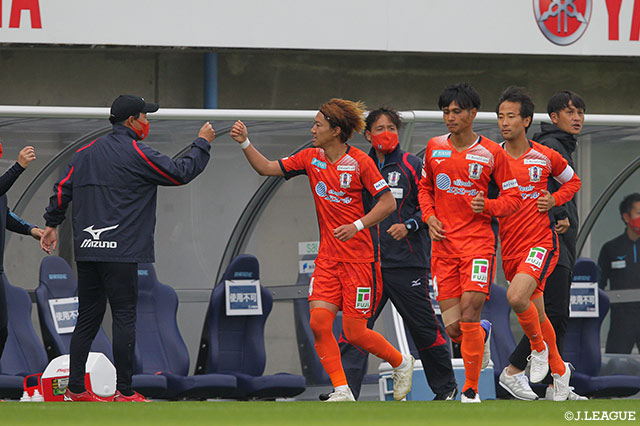 【明治安田Ｊ２ 第32節 磐田vs愛媛】