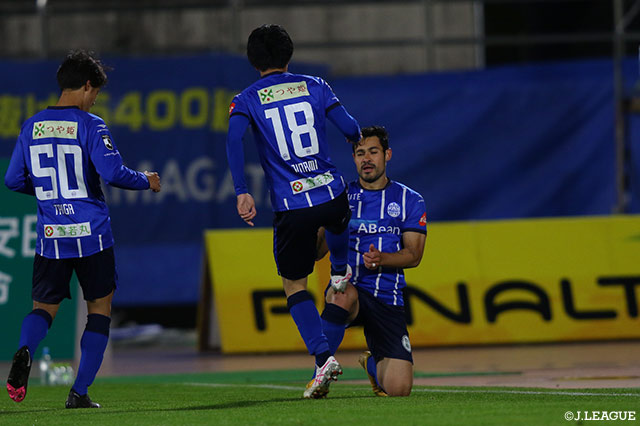 【明治安田Ｊ２ 第33節 山形vs大宮】