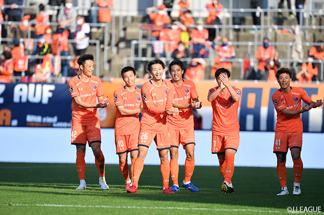 【明治安田Ｊ２ 第34節 大宮vs金沢】