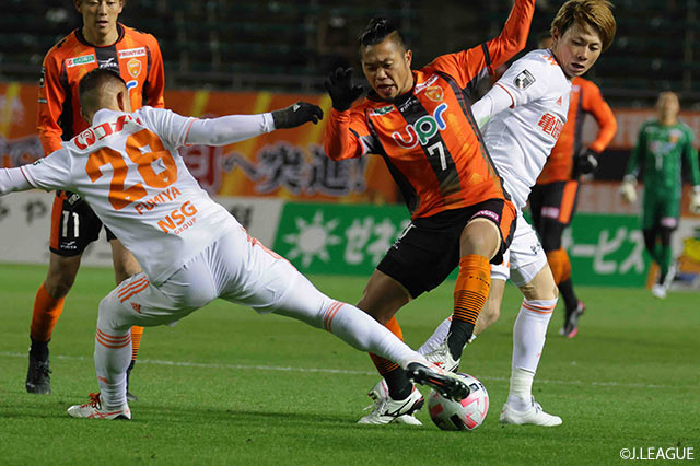 【明治安田Ｊ２ 第41節 山口vs新潟】