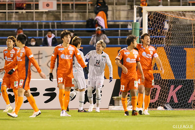 【明治安田Ｊ２ 第41節 愛媛vs福岡】