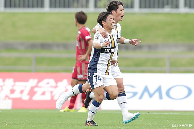 【明治安田Ｊ２ 第42節 琉球vs町田】