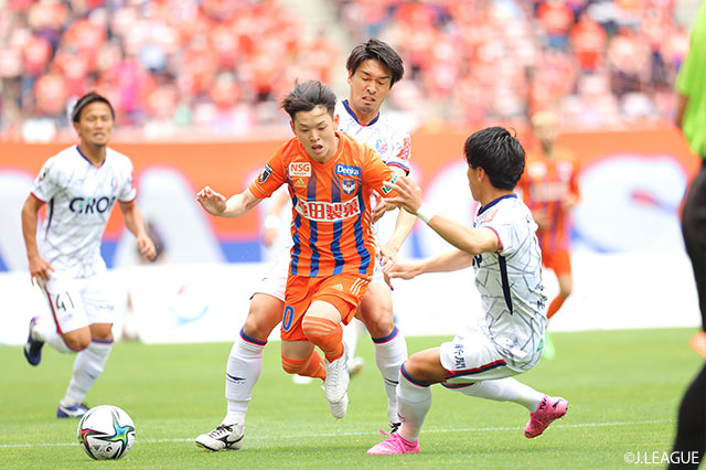 【明治安田Ｊ２ 第18節 新潟vs岡山】