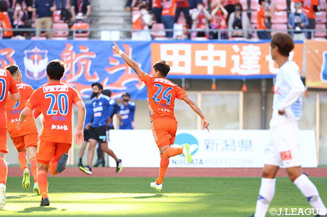 【明治安田Ｊ２ 第31節 新潟vs甲府】