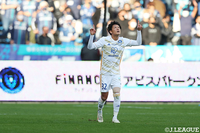 【明治安田Ｊ１ 第37節 福岡vs仙台】