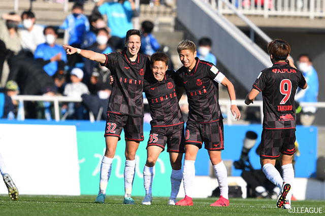 【明治安田Ｊ１ 第38節 横浜FCvs札幌】
