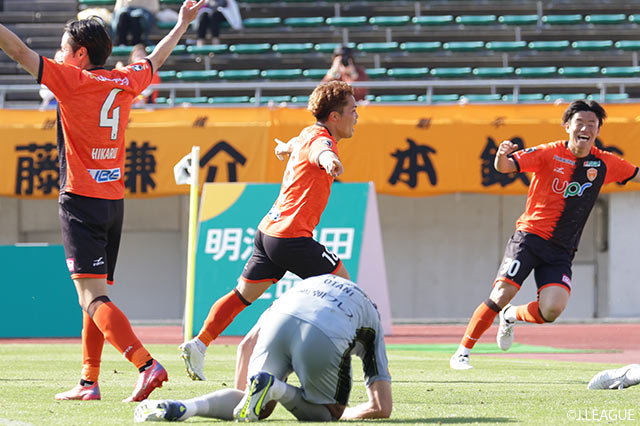 【明治安田Ｊ２ 第13節 山口vs栃木】