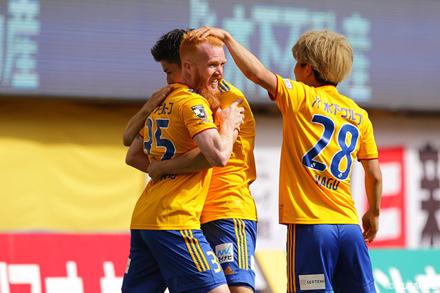 【明治安田Ｊ２ 第16節 仙台vs金沢】