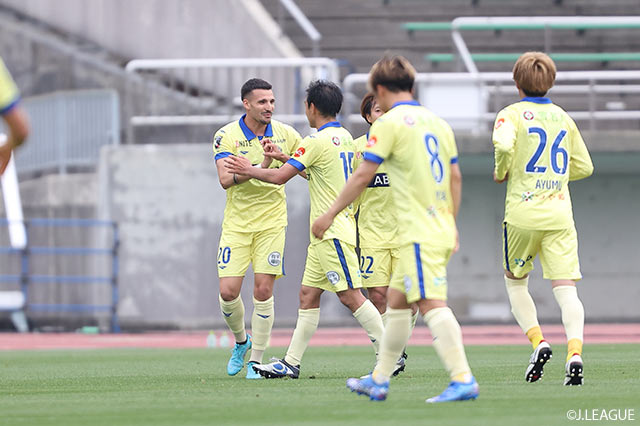 【明治安田Ｊ２ 第17節 金沢vs山形】