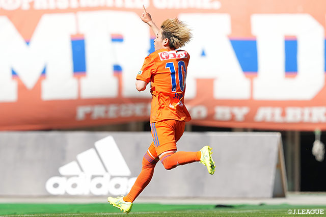 【明治安田Ｊ２ 第19節 新潟vs山形】