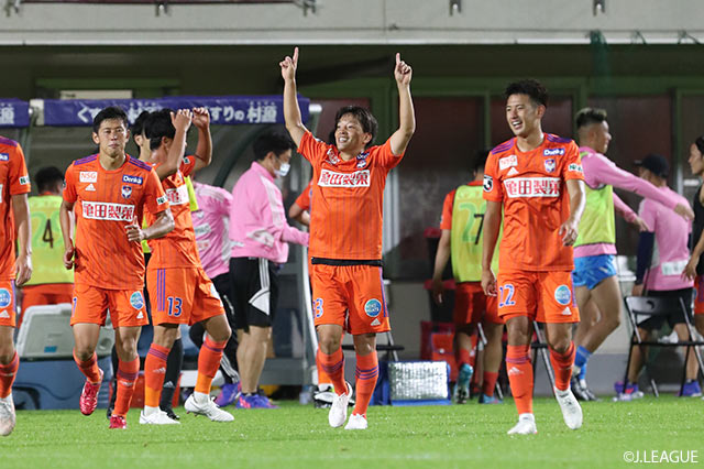 【明治安田Ｊ２ 第33節 岩手vs新潟】