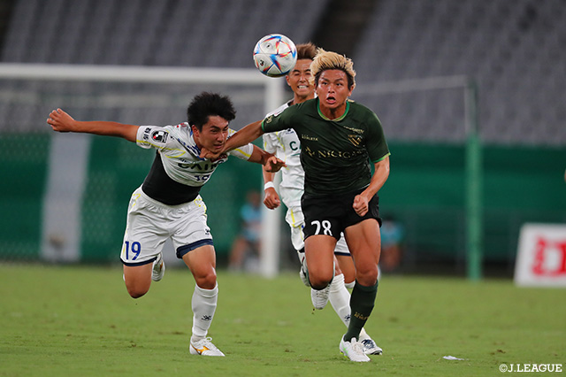 【明治安田Ｊ２ 第35節 東京Ｖvs群馬】