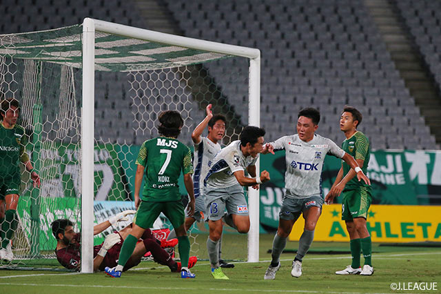 【明治安田Ｊ２ 第36節 東京Ｖvs秋田】