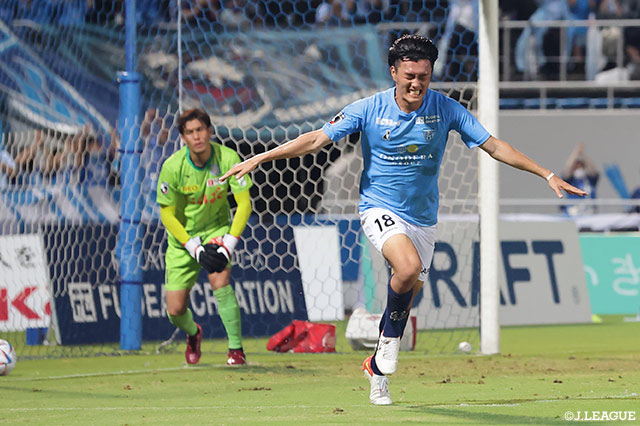 【明治安田Ｊ２ 第37節 横浜FCvs甲府】