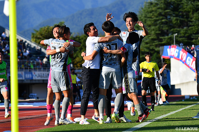 【明治安田Ｊ２ 第39節 甲府vs栃木】