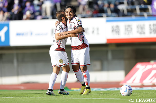 【明治安田Ｊ１ 第33節 広島vs札幌】