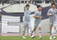 【明治安田Ｊ１ 第12節 広島vs福岡】