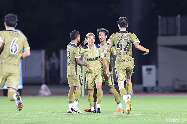 【明治安田Ｊ２ 第33節 秋田vs磐田】