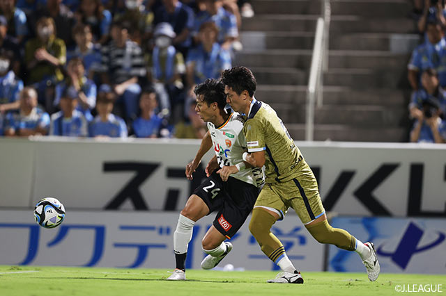 【明治安田Ｊ２ 第35節 磐田vs山口】