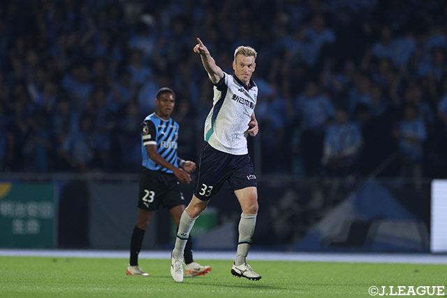 【明治安田Ｊ１ 第30節 川崎Ｆvs福岡】