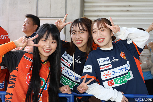 【明治安田Ｊ２ 第39節 山口vs岡山】