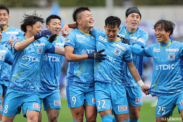 【明治安田Ｊ２ 第42節 秋田vs徳島】