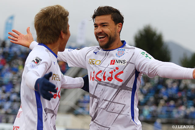 【明治安田Ｊ２ 第42節 山形vs甲府】