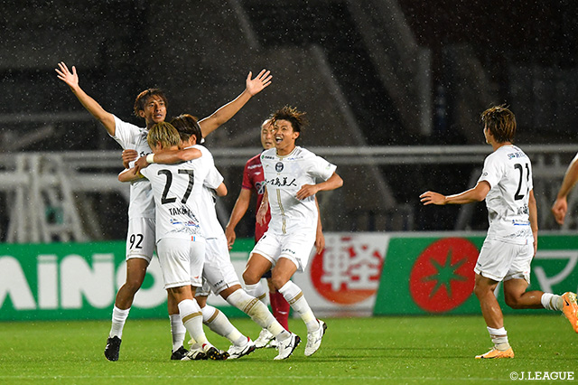 【明治安田Ｊ２ 第19節 岡山vs鹿児島】