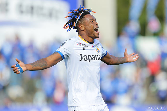 【明治安田Ｊ２ 第35節 秋田vs長崎】