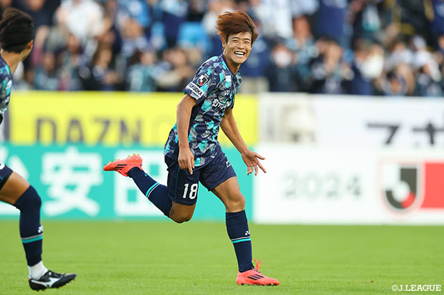 【明治安田Ｊ１ 第35節 福岡vs柏】