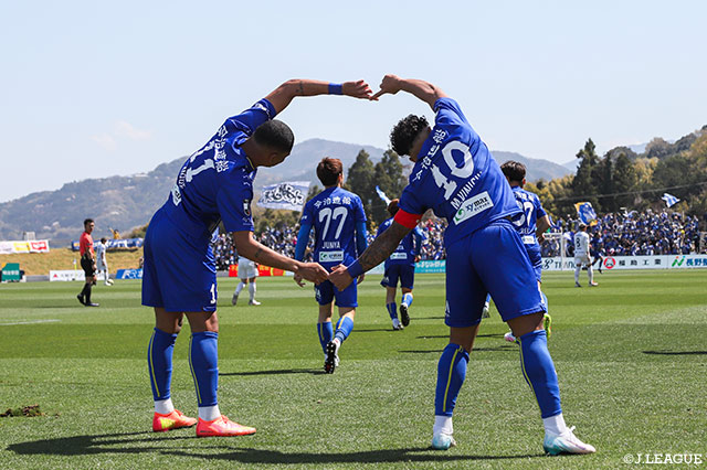 【明治安田Ｊ２ 第8節 今治vs長崎】