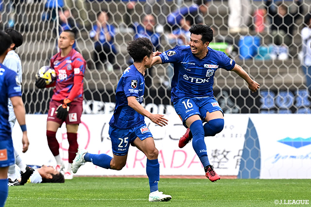 【明治安田Ｊ２ 第18節 秋田vs富山】