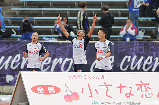 【明治安田Ｊ２ 第17節 山形vs甲府】