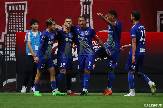 【明治安田Ｊ２ 第19節 札幌vs今治】