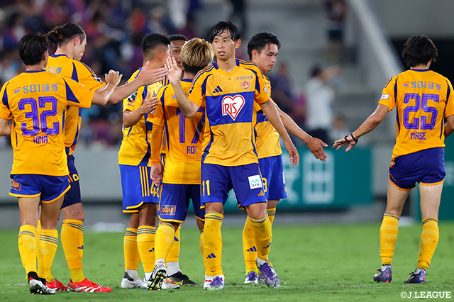 【明治安田Ｊ２ 第24節 長崎vs仙台】