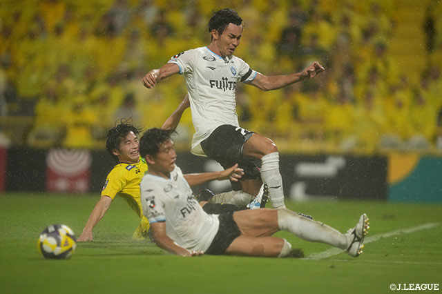 【明治安田Ｊ１ 第25節 柏vs湘南】