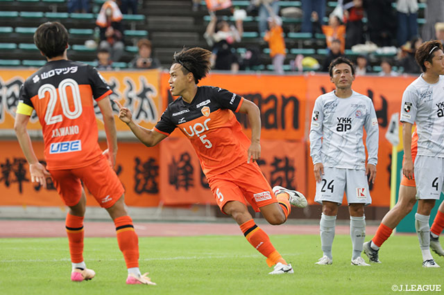 【明治安田Ｊ２ 第34節 山口vs富山】