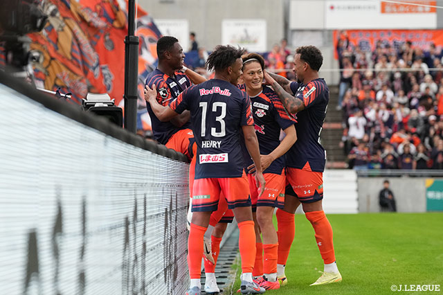 【明治安田Ｊ２ 第35節 大宮vs秋田】