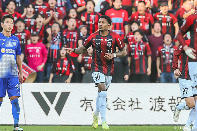 【明治安田Ｊ２ 第37節 今治vs札幌】