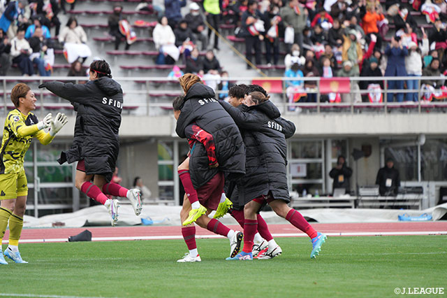 【明治安田Ｊ２・Ｊ３百年構想リーグ 地域リーグラウンド WEST-Bグループ 第1節 琉球vs鳥栖】