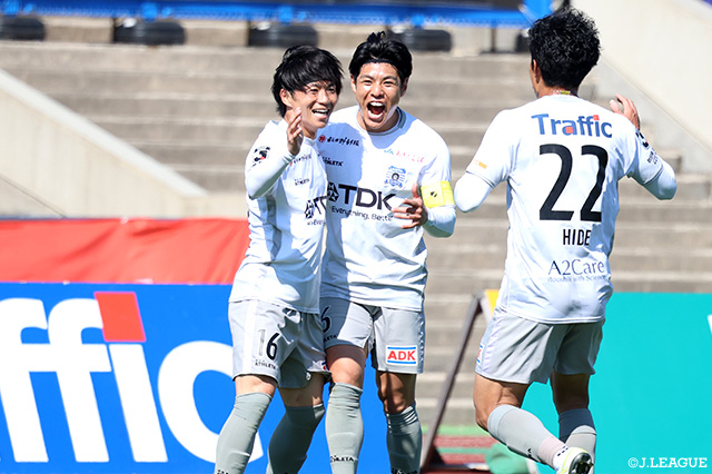 【明治安田Ｊ２・Ｊ３百年構想リーグ 地域リーグラウンド EAST-Aグループ 第13節 秋田vs山形】