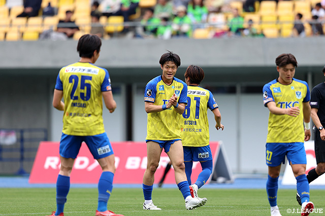 【明治安田Ｊ２・Ｊ３百年構想リーグ 地域リーグラウンド EAST-Aグループ 第13節 栃木SCvs湘南】