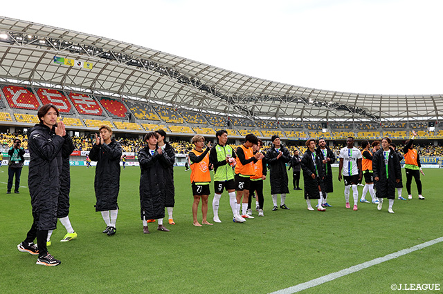 【明治安田Ｊ２・Ｊ３百年構想リーグ 地域リーグラウンド EAST-Aグループ 第13節 栃木SCvs湘南】