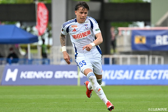 【明治安田Ｊ２・Ｊ３百年構想リーグ 地域リーグラウンド WEST-Aグループ 第13節 富山vs新潟】