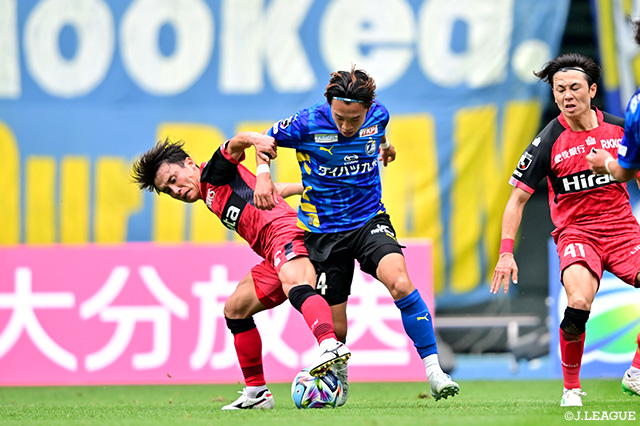 【明治安田Ｊ２・Ｊ３百年構想リーグ 地域リーグラウンド WEST-Bグループ 第13節 大分vs熊本】