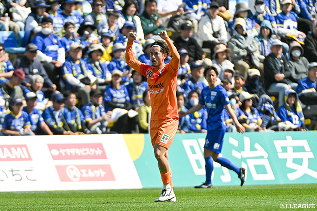 【明治安田Ｊ２・Ｊ３百年構想リーグ 地域リーグラウンド WEST-Aグループ 第9節 今治vs愛媛】