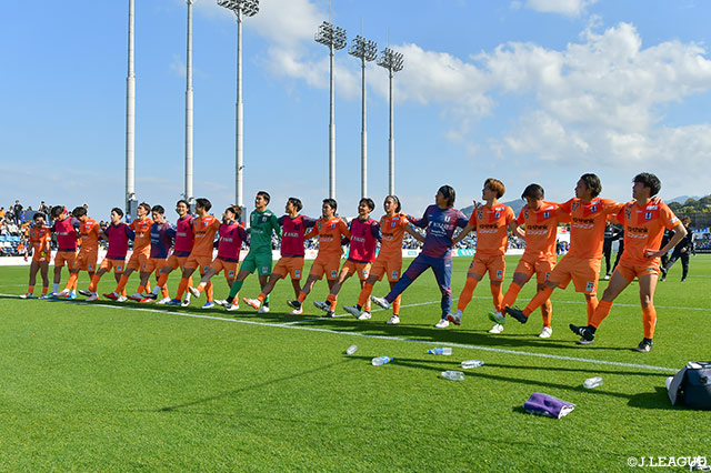 【明治安田Ｊ２・Ｊ３百年構想リーグ 地域リーグラウンド WEST-Aグループ 第9節 今治vs愛媛】